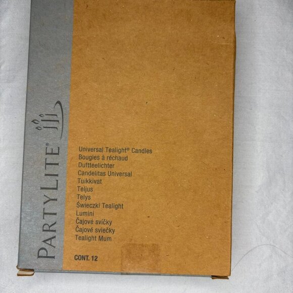 PARTY LITE NEW Tea Lights x9 Iced Snowberries - Picture 3 of 3